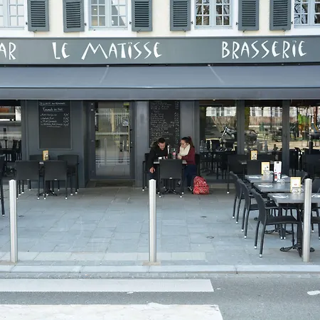 Le Matisse Värdshus Pau