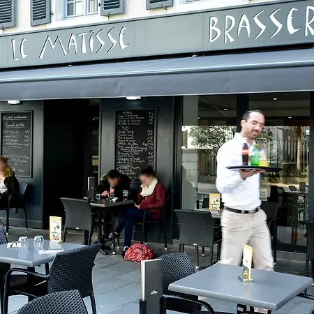 Le Matisse Värdshus Pau