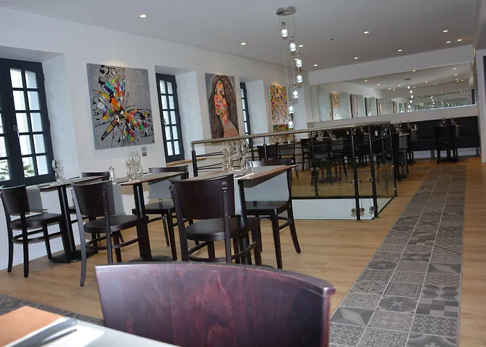 Herberg Le Matisse Centre Pau