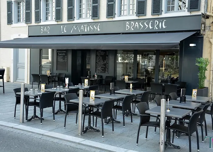 Le Matisse Värdshus Pau